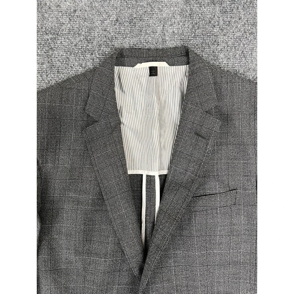 BOSS Carlo Barbera Slim Fit Italian Fabric Two Button Gray Plaid Wool Size 40‎ R